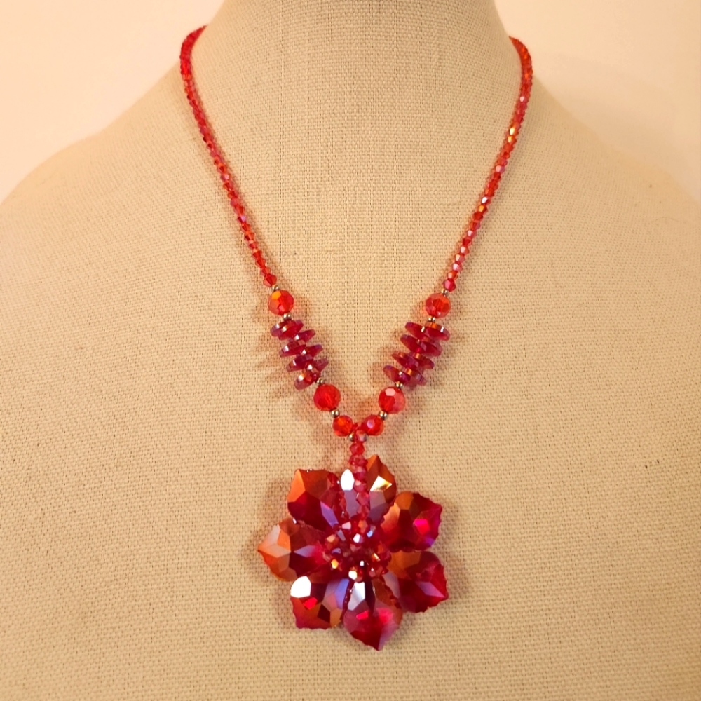 Glass Bead Christmas Poinsettia Necklace